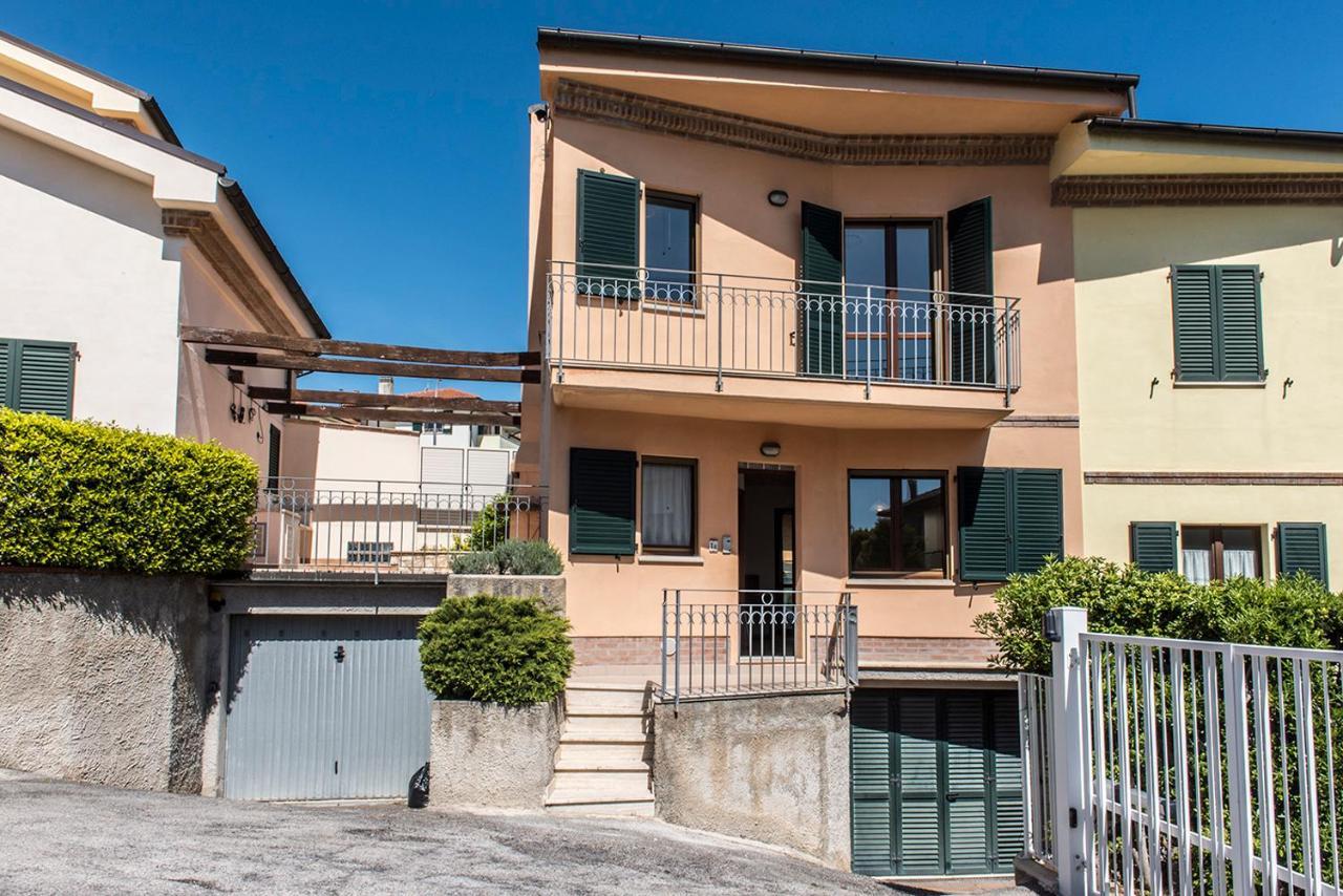 S130 - Sirolo, Deliziosa Villetta Con Terrazzo 外观 照片